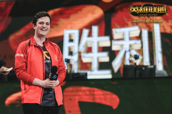 LOL10月21日八强赛RNGvsFNC比赛前瞻 Uzi激斗欧成