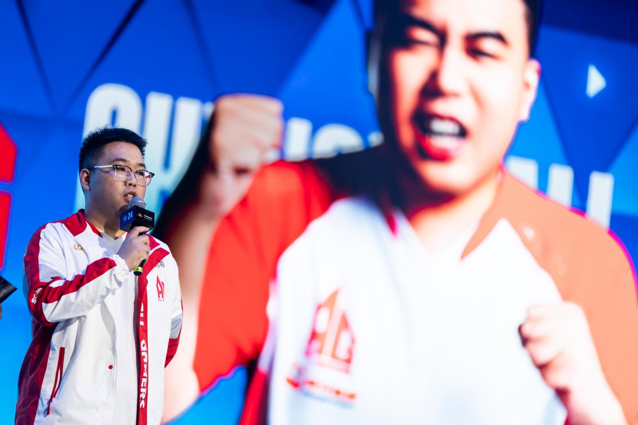 成都AG与WOF上演焦点之战，TAL与UM谁能拿首胜？